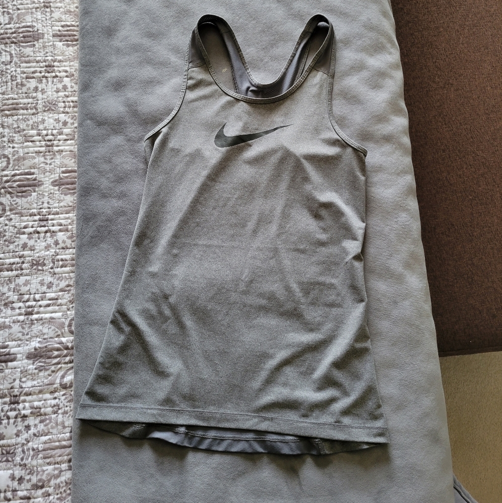 nike pro cool dri fit racerback training tank top size small